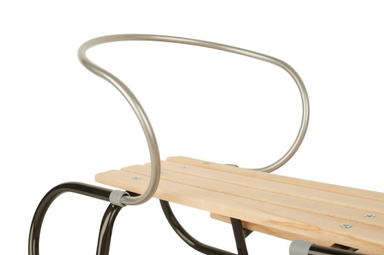 Sanki z podnóżkami i oparciem