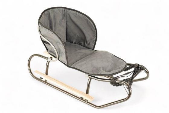 Sanki z podnóżkami i oparciem