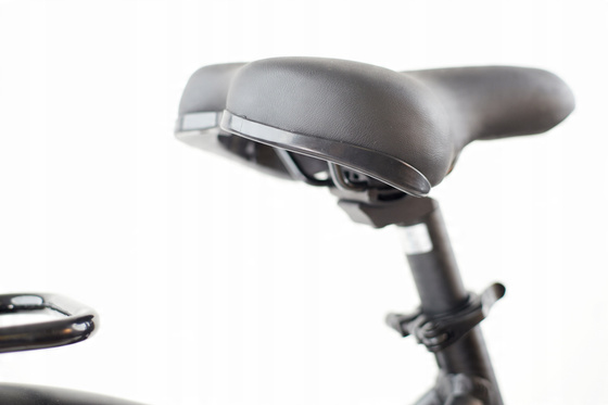 Rower elektryczny trekkingowy 700C 28 cali aluminiowy rama 19 cala M 10.4Ah