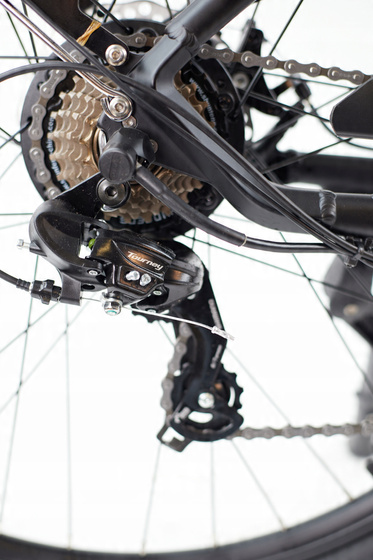 Rower elektryczny trekkingowy 700C 28 cali aluminiowy rama 19 cala M 10.4Ah