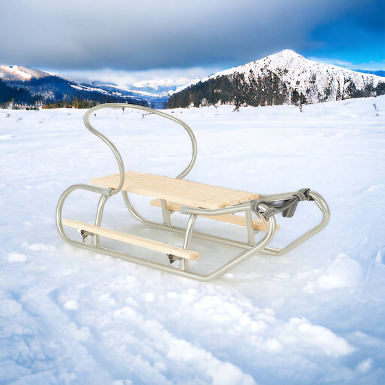 Sanki z podnóżkami i oparciem